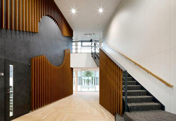 共用棟エントランスホール